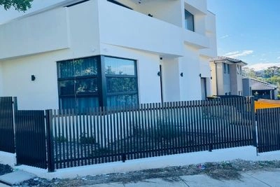 Aluminium fencing Sydney